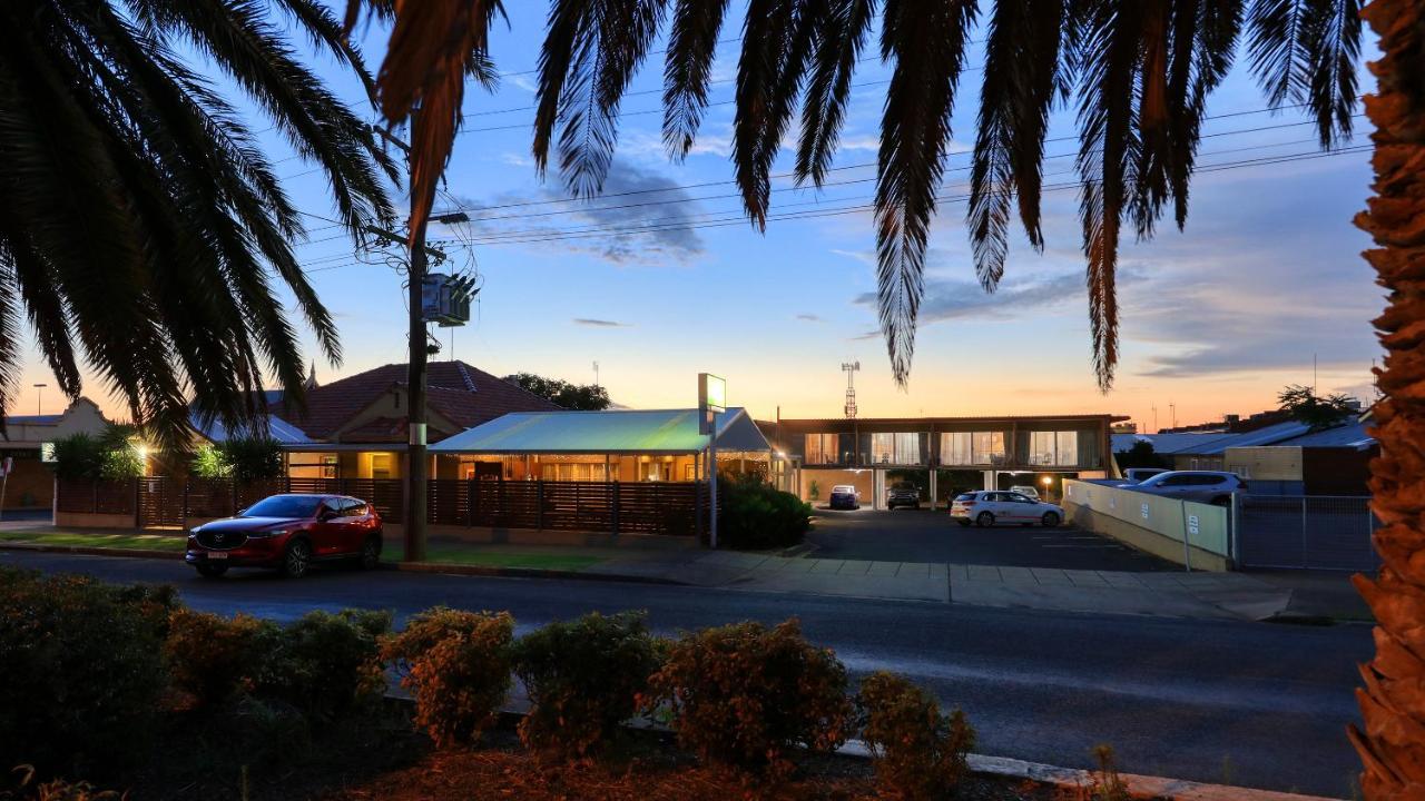 باركس Court Street Motel المظهر الخارجي الصورة